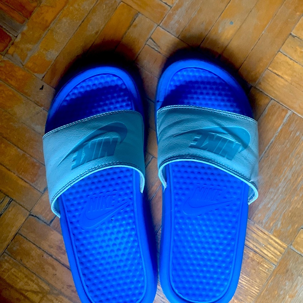 Nike sliders